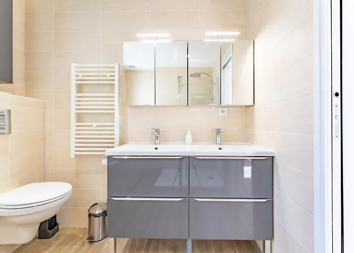 Apartment Spacieux T6 Du Pouset - 10 Personnes Equipe