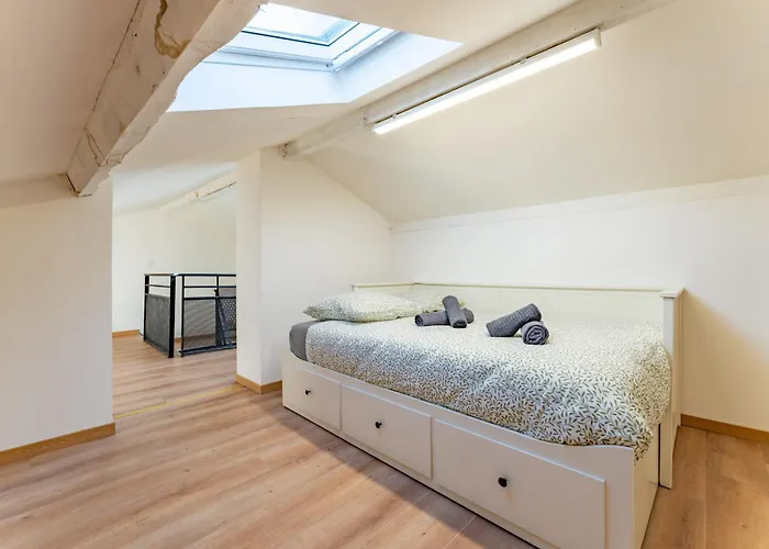 Spacieux T6 Du Pouset - 10 Personnes Equipe Apartment